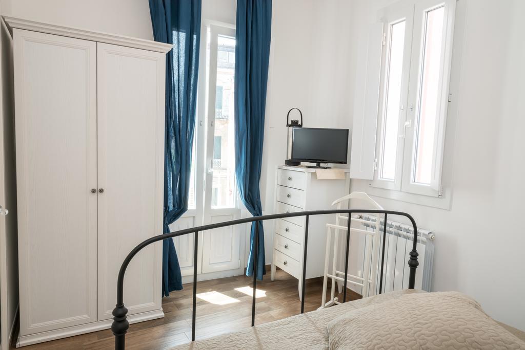 Casa Rebecca Διαμέρισμα Monopoli Δωμάτιο φωτογραφία